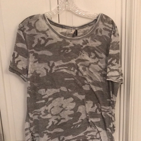 free people top - Picture 1 of 3